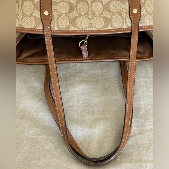 COACH Signature C Coated Canvas w/Leather Trim Side Cinch Carryall Tote - Picture 9 of 9